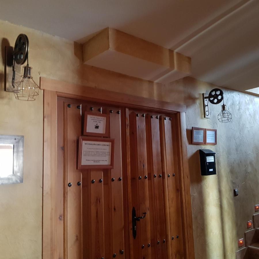 Puerta Al Duraton Acomodação com café da manhã Sebúlcor Exterior foto